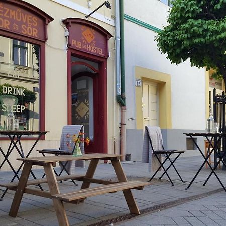 Lima Hostel Győr Exterior foto